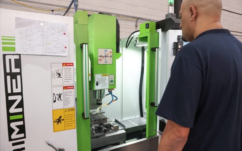 centro de usinagem emax automacao