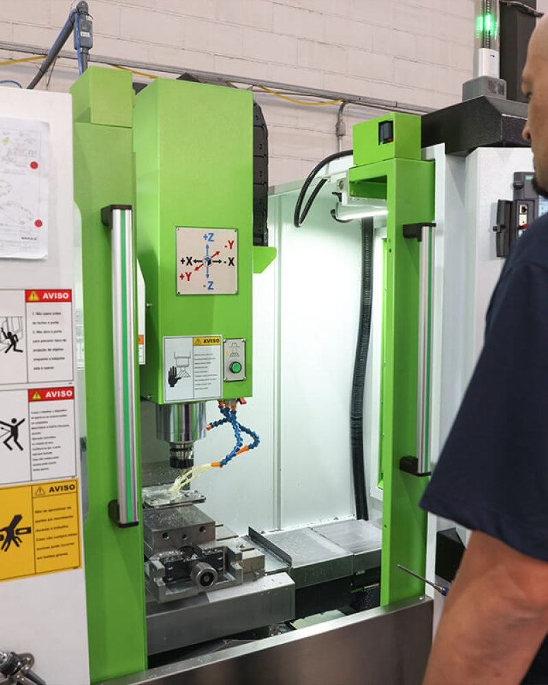 centro de usinagem emax automacao