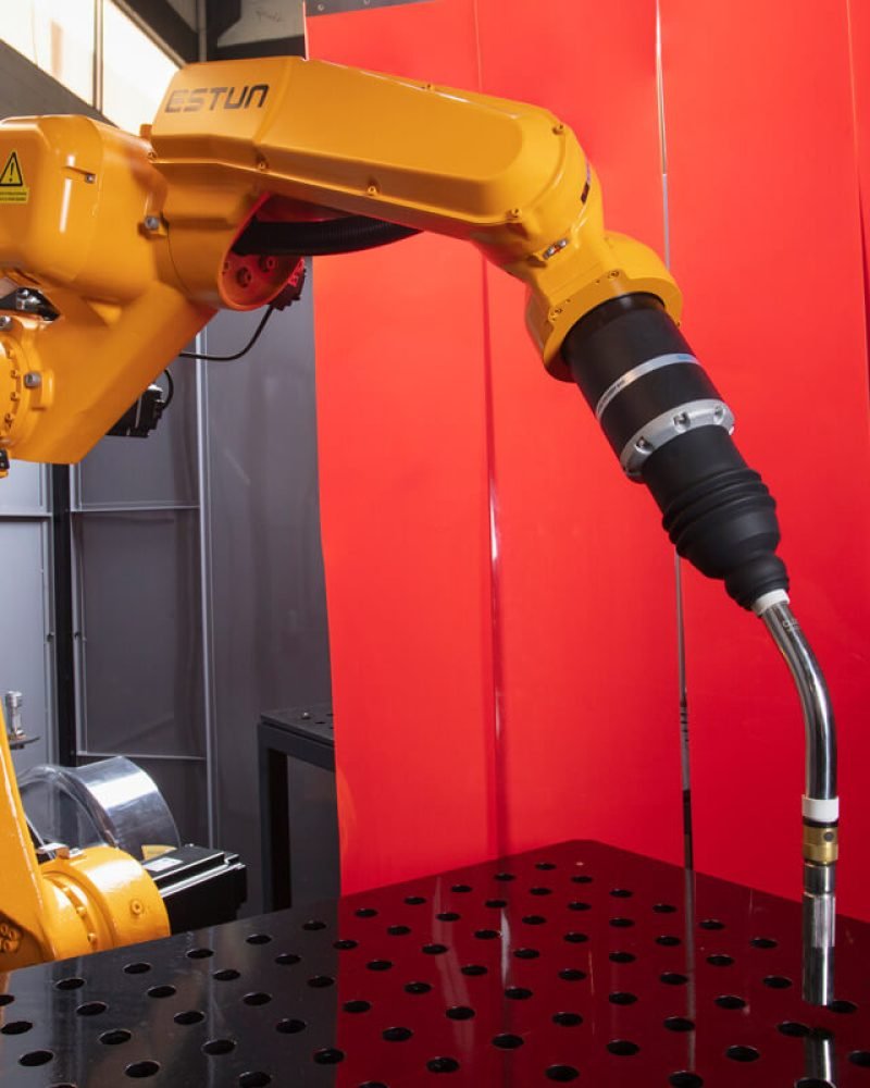 celula robo de solda emax automacao